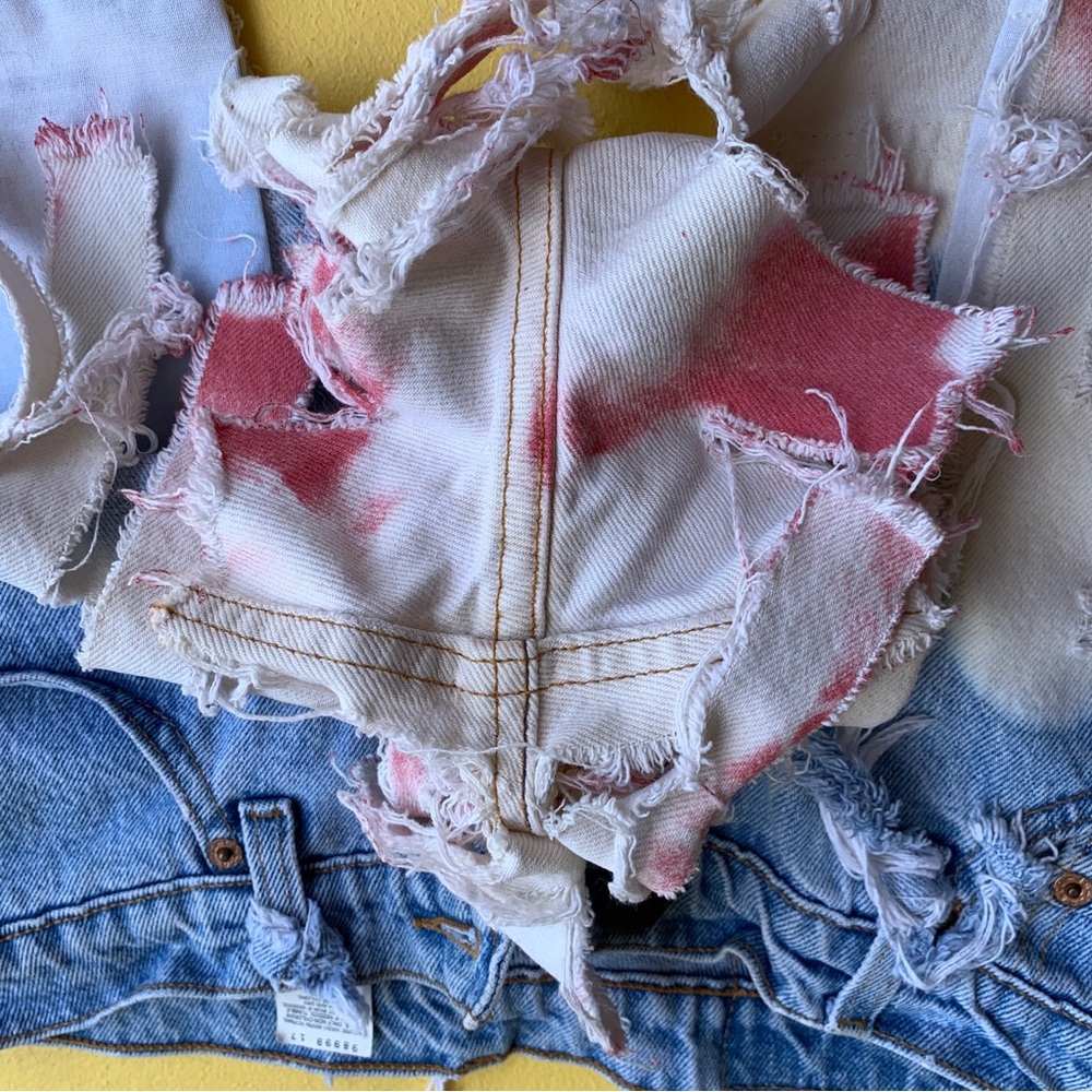 VINTAGE LEVIS red white blue distressed shorts beach summer juniors size 11 - Picture 8 of 11